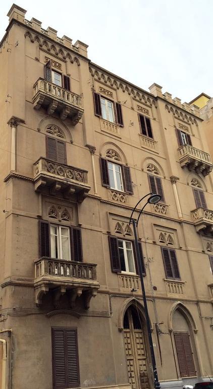 Deco Guest house